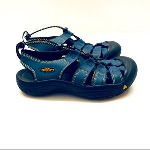 Keen Water Hiking Sandals Size 2 Blue